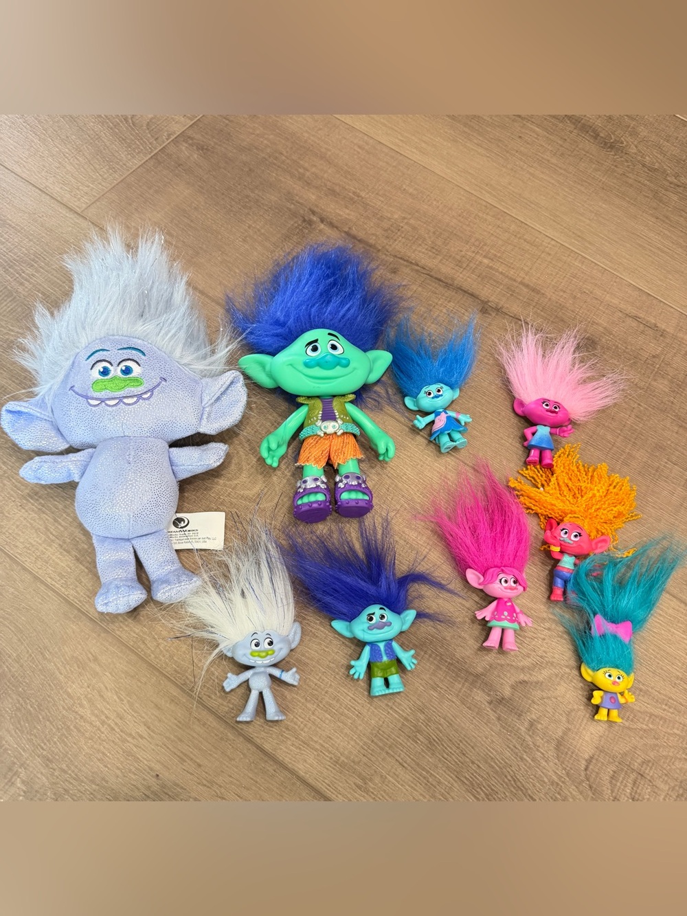 Hasbro DreamWorks Trolls Lot of 9 Characters Guy Diamond Skull Smidge Poppy Hug